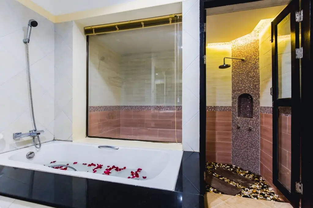 Муанг: Karon Whale Resort