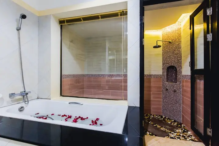 Муанг: Karon Whale Resort