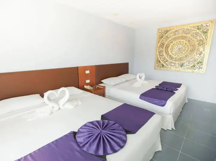 Пхукет: Chalong Beach Hotel Phuket