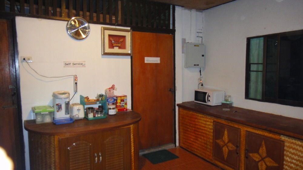 Краби: The Sun Ao Nang Bungalow