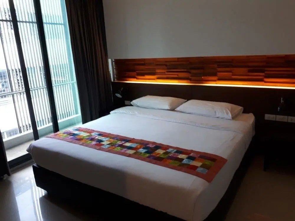 Бангкок: At One Inn Hualamphong Hotel