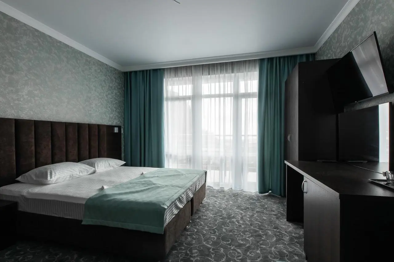 Ольгинка: Family Hotel