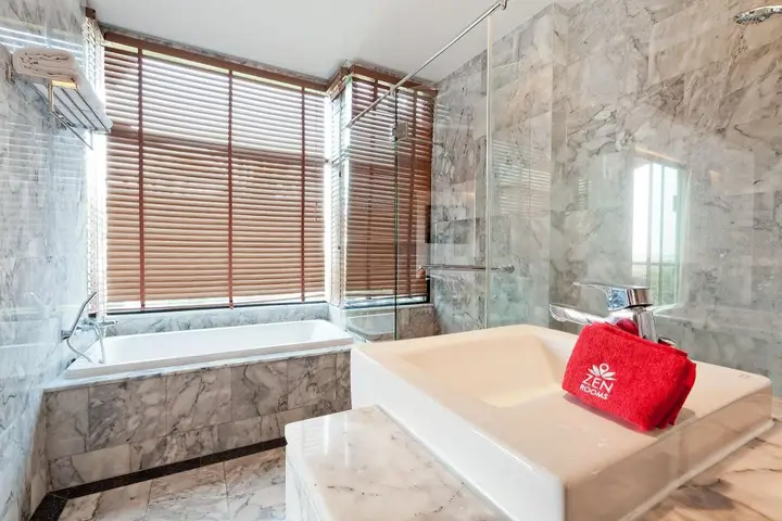 Муанг: ZEN Premium Chalong Phuket