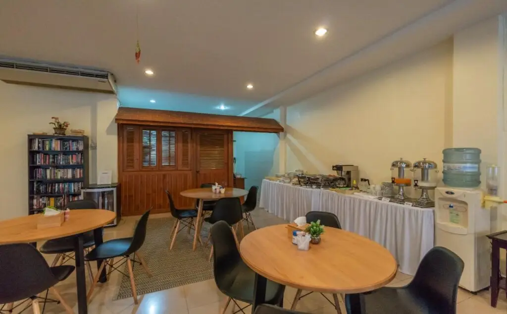 Кату: Bangla Star Hotel