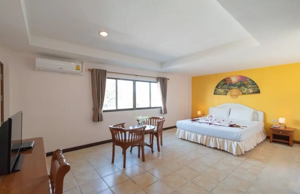 Кату: Bangla Star Hotel