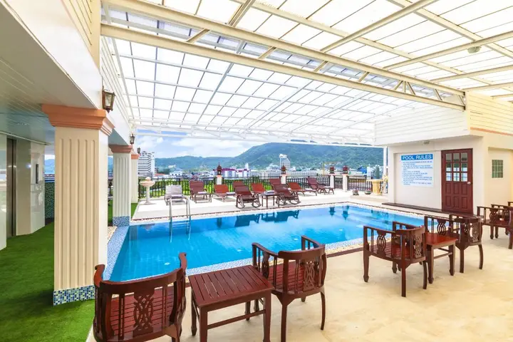 Кату: Отель Azhotel Patong