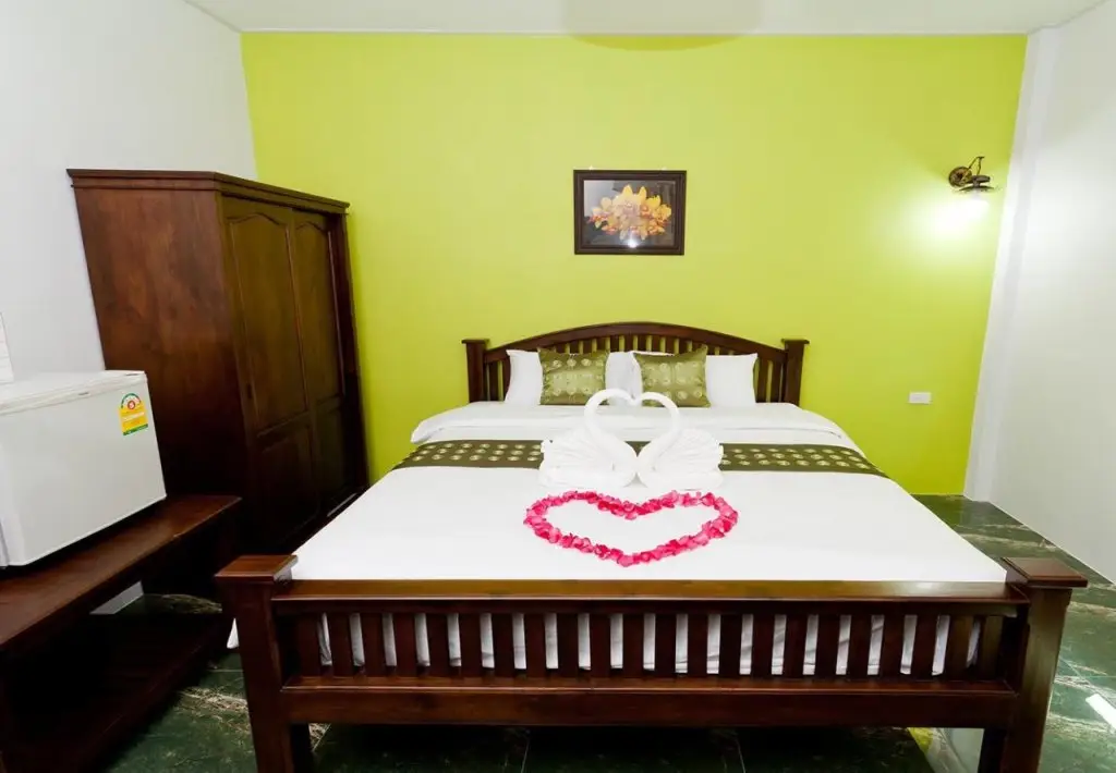 Као Лак: The Mouth Resort