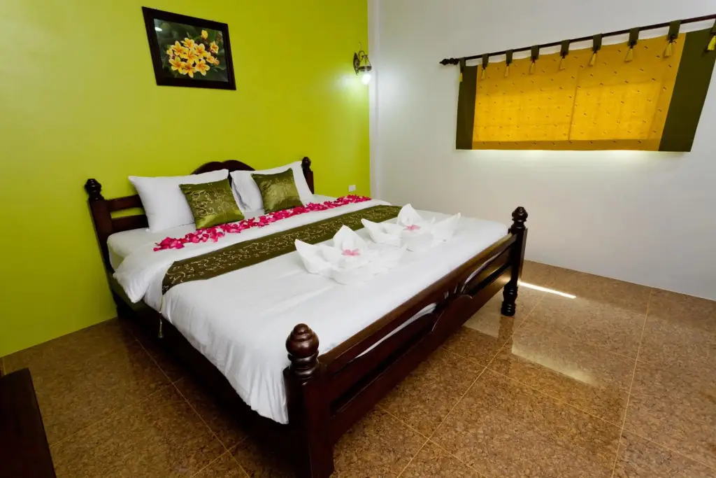 Као Лак: The Mouth Resort