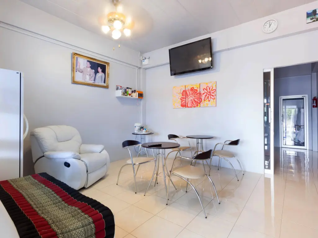 Муанг: Luna Guesthouse and Travel