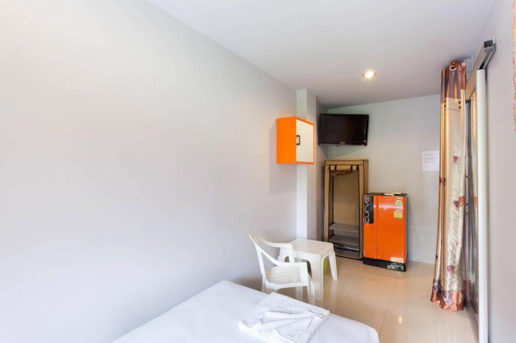 Муанг: Luna Guesthouse and Travel