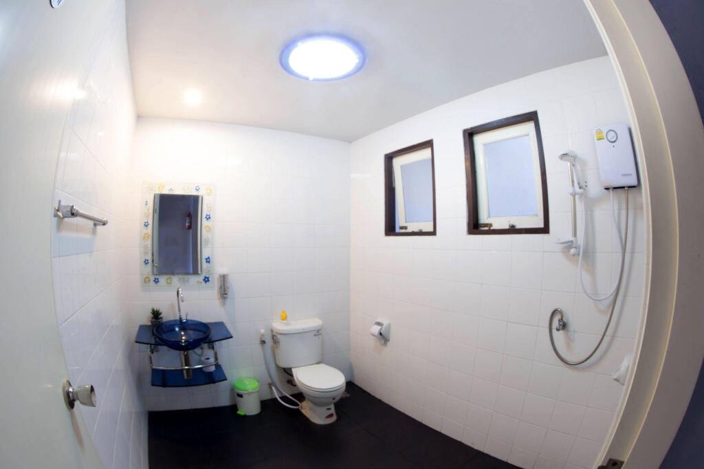 Муанг: Luna Guesthouse and Travel