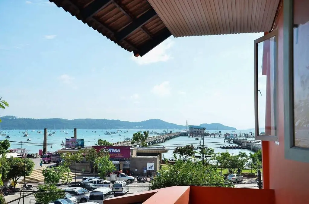 Муанг: Luna Guesthouse and Travel