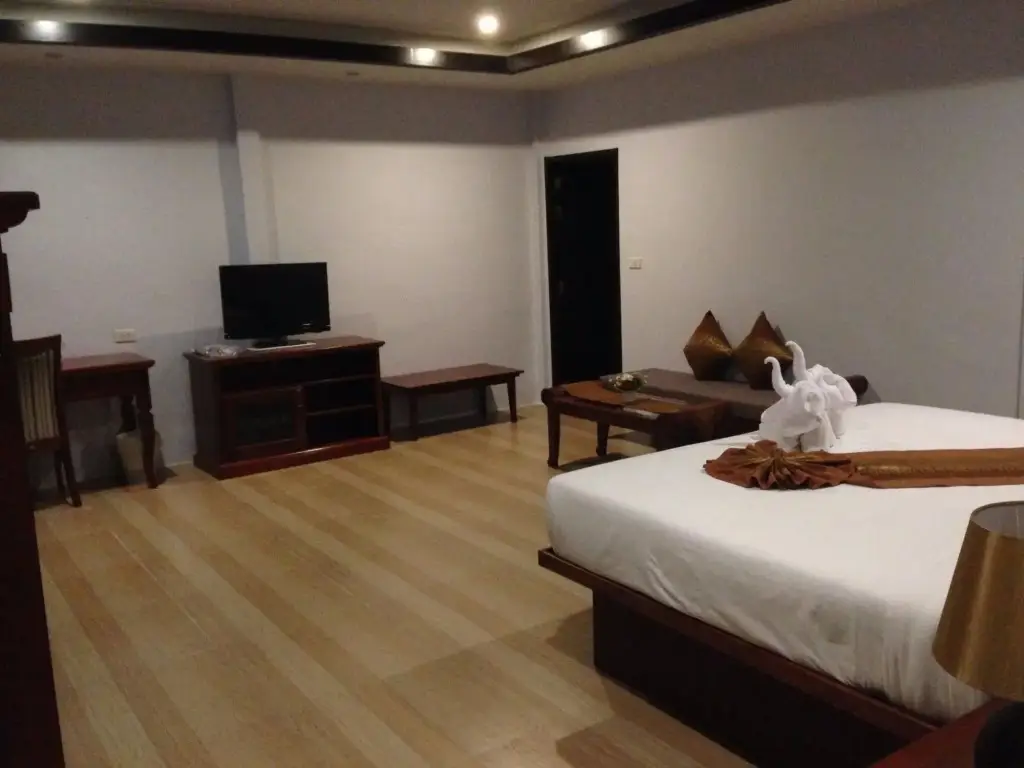 Такуа Па: The Hip Resort  @ Khao Lak