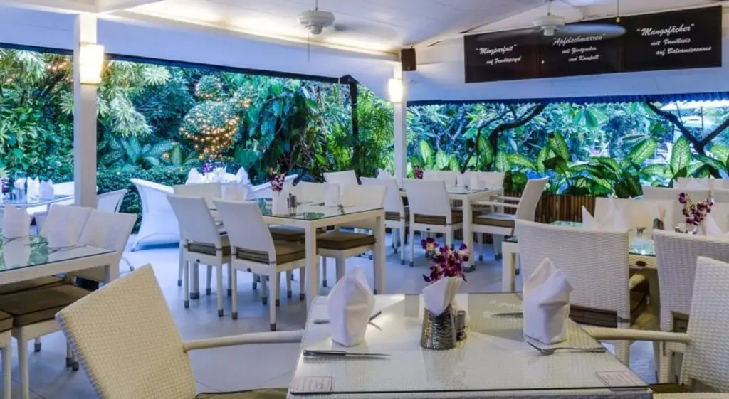 Патонг: Lokal Phuket