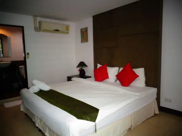 Кату: BGW Phuket