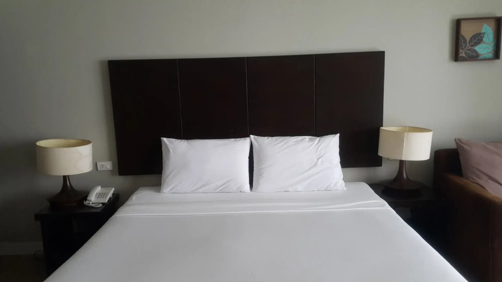 Паттайя: Summer Spring Hotel