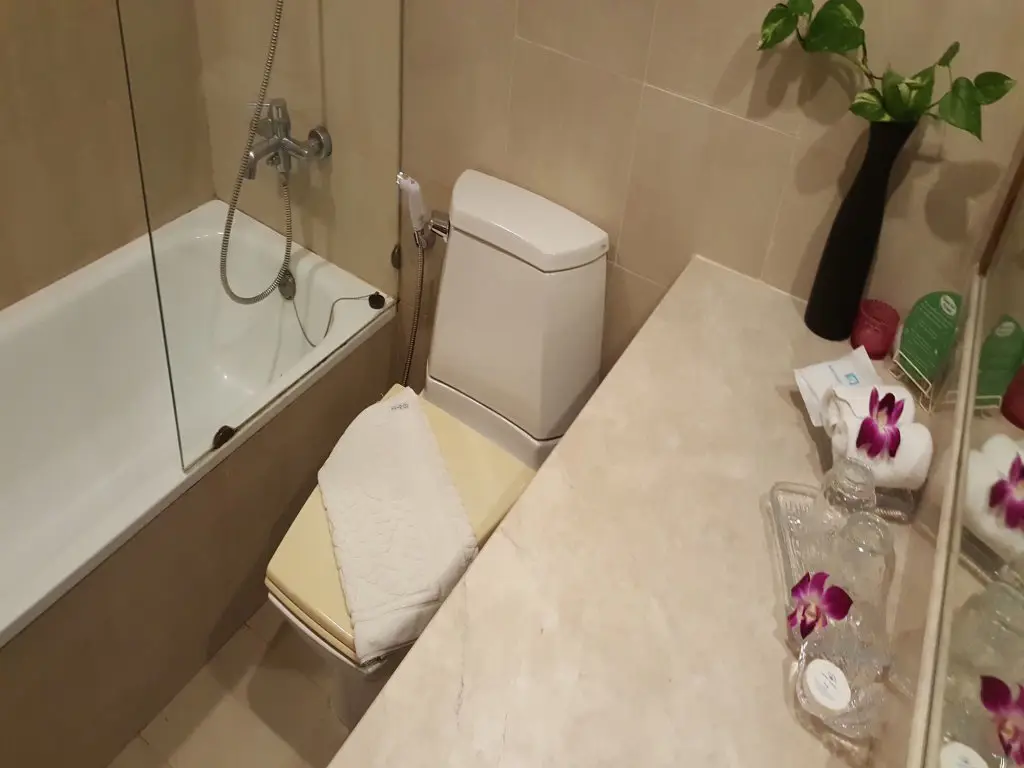 Хуахин: Nern Chalet Beachfront Hotel