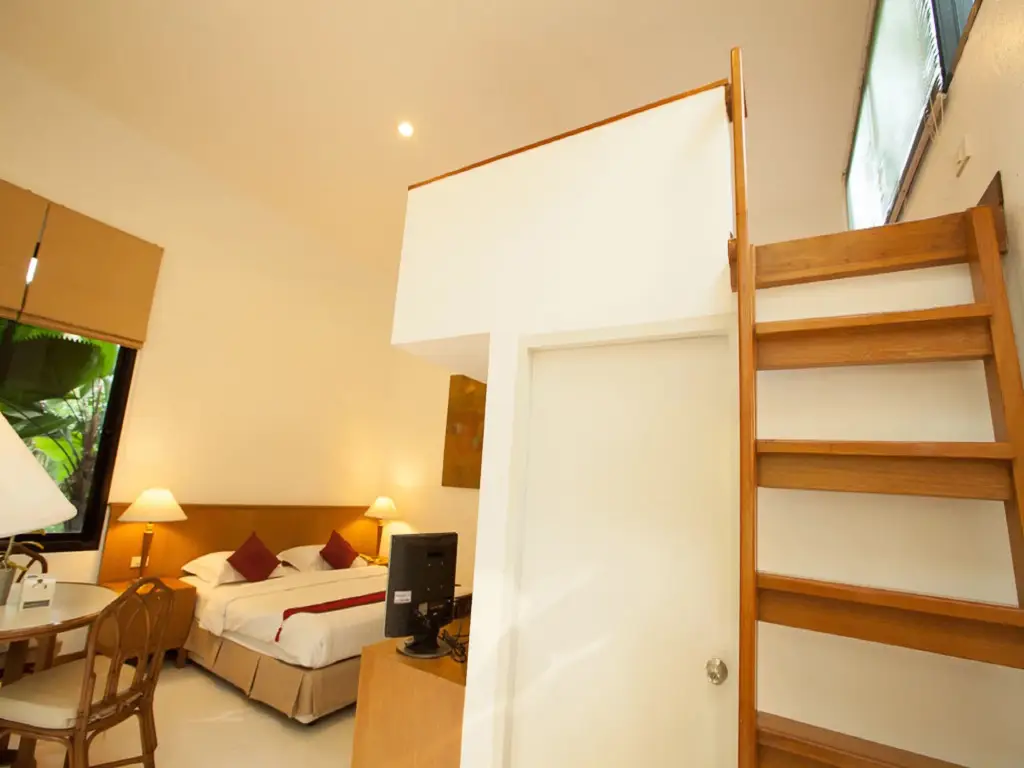 Хуахин: Nern Chalet Beachfront Hotel