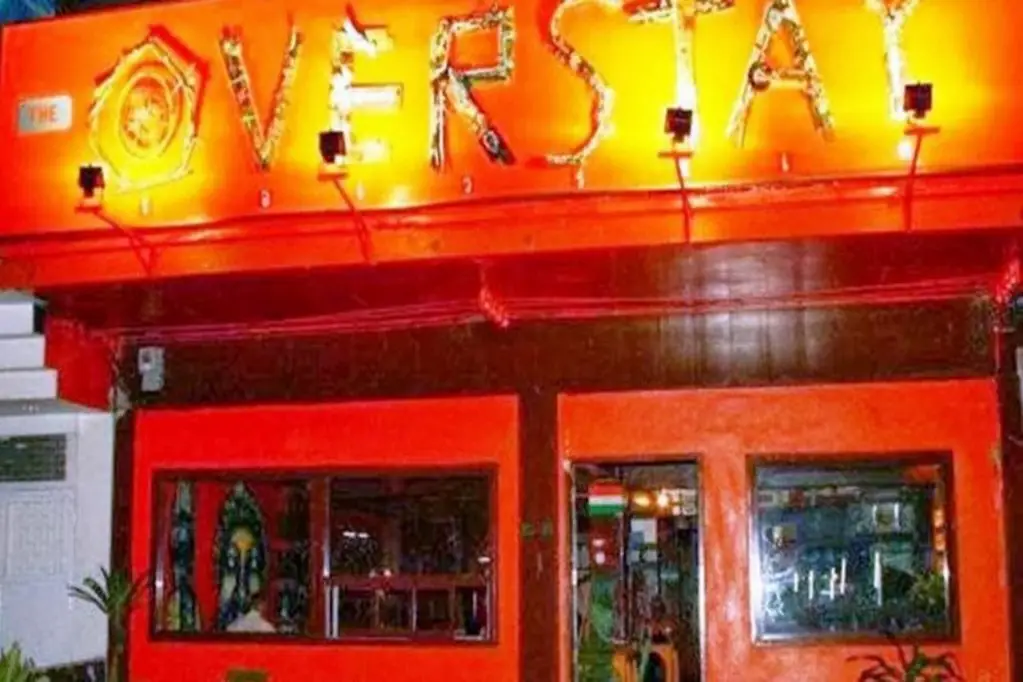 Бангкок: The Overstay Art Hostel