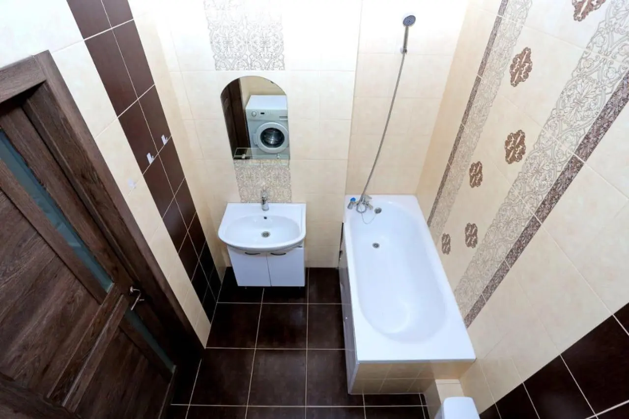 Омск: Новостройка на Крупской