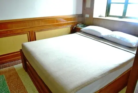 Rose Garden Hotel — фото 1