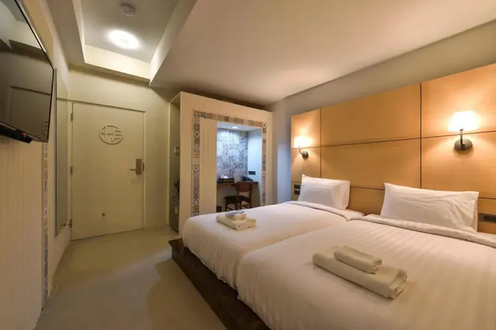 Пхукет: Hotel October