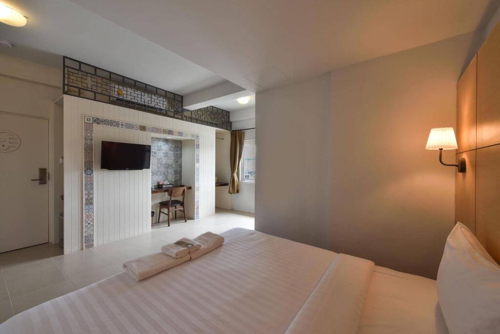 Пхукет: Hotel October