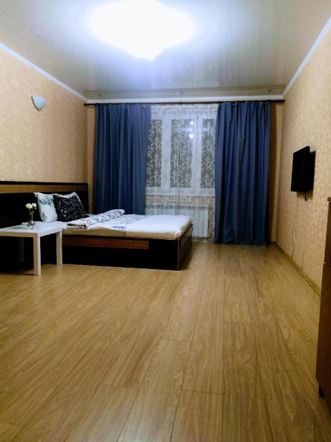 Омск: Апартаменты Чей Чемодан Левый берег