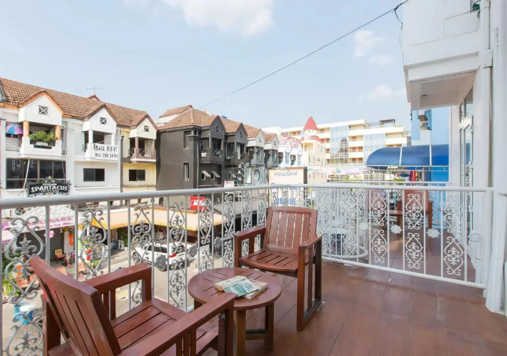Кату: Connect Guesthouse