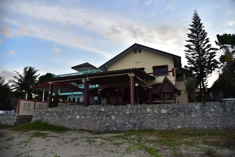 Пранбури : Baan Chomtalay Resort