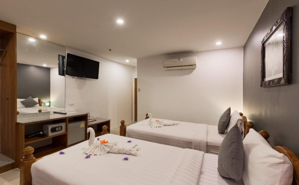 Пхукет: OYO 861 Patong Dynasty Hotel