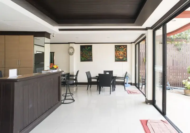 Кату: Paripas Express Hotel Patong