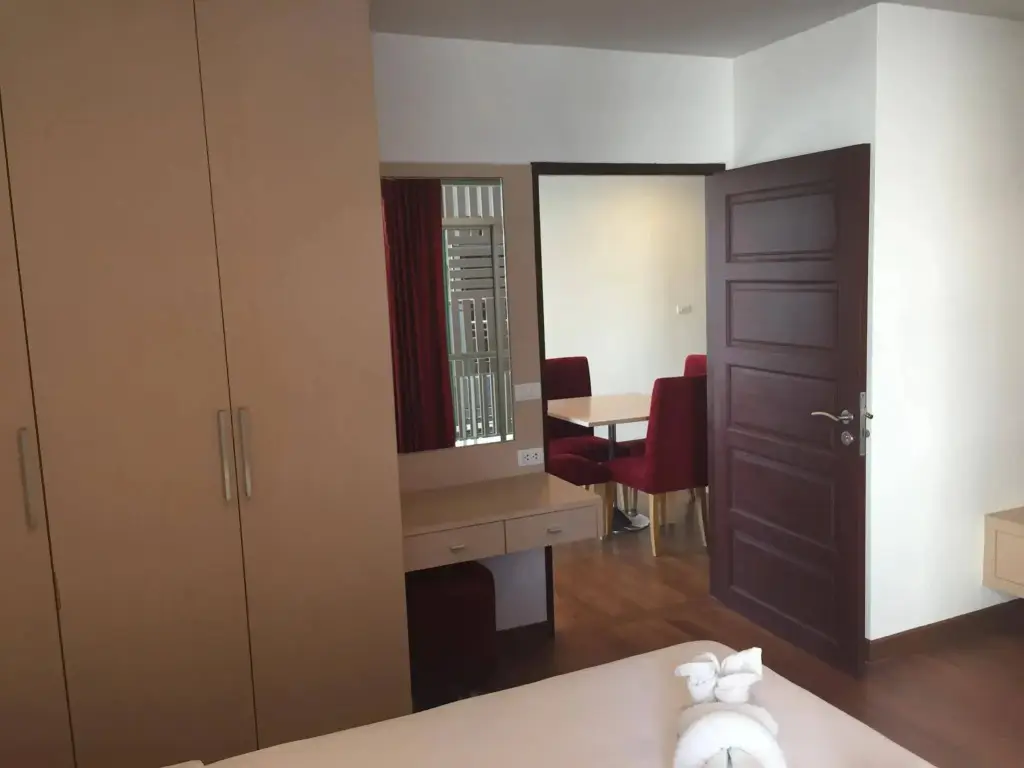 Кату: iCheck inn Residences Patong