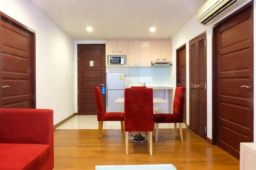 Кату: iCheck inn Residences Patong