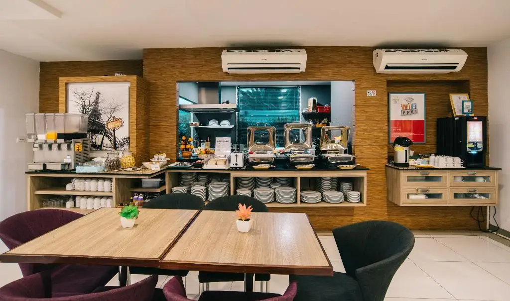 Кату: iCheck inn Residences Patong