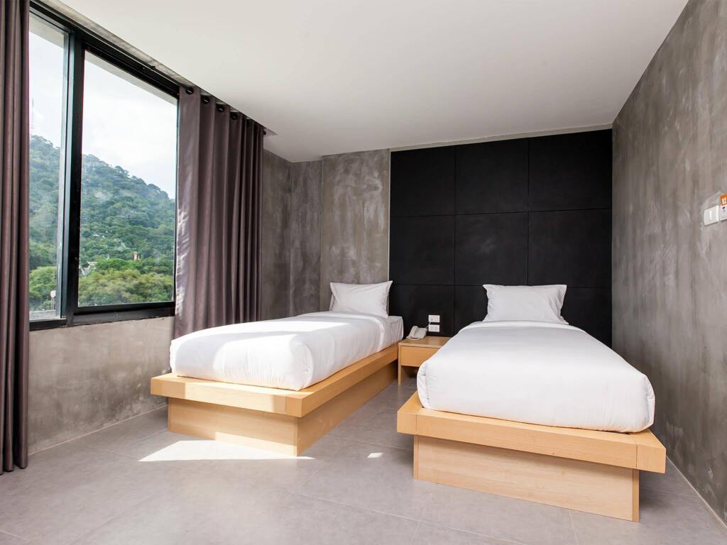 Муанг: B2 Phuket