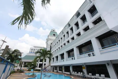 Camelot Hotel Pattaya — фото 1