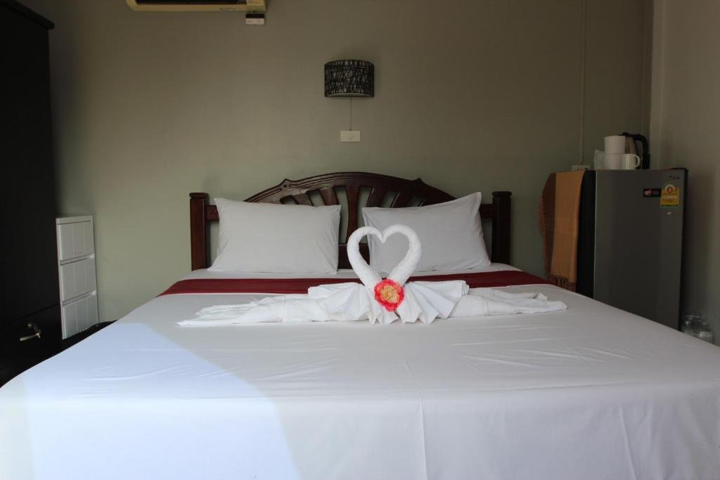 Муанг: Two Chefs Inn