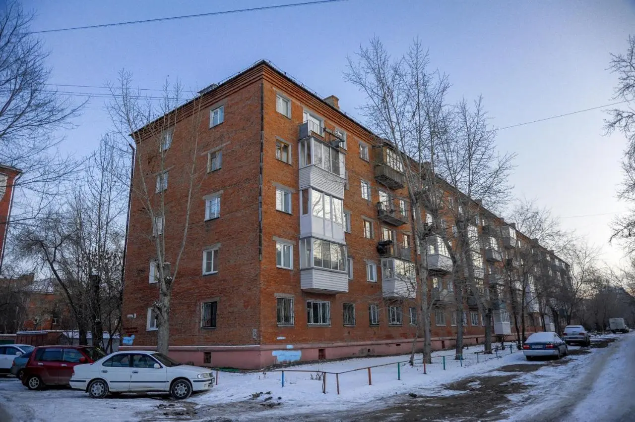 Омск: Omsk Sutki Apartments on Ilyicheva 6