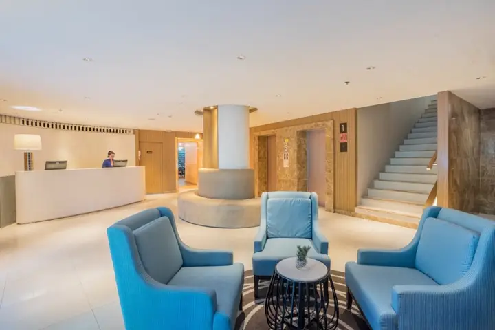Бангкок: Отель Citrus Sukhumvit 11 by Compass Hospitality