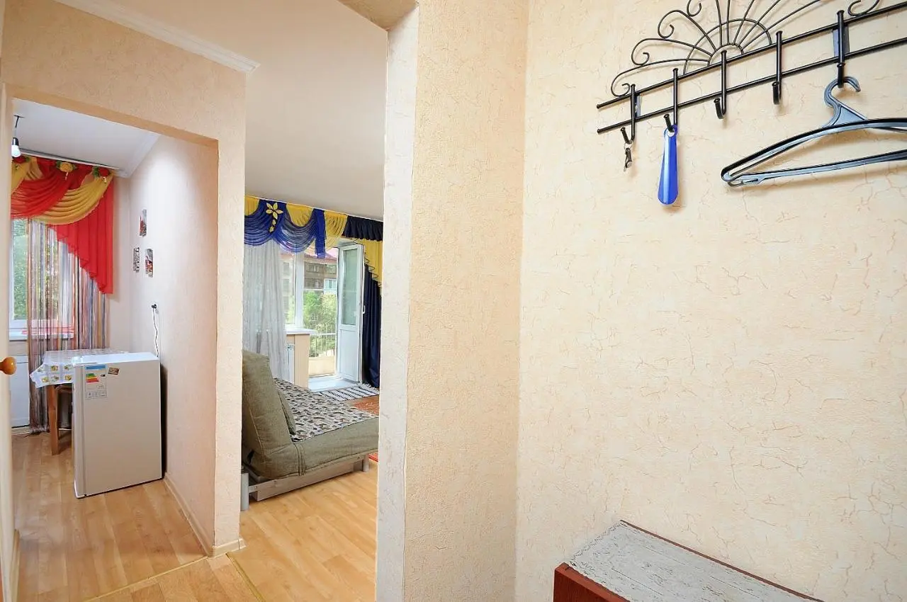Омск: Omsk Sutki Apartments on Mira 10