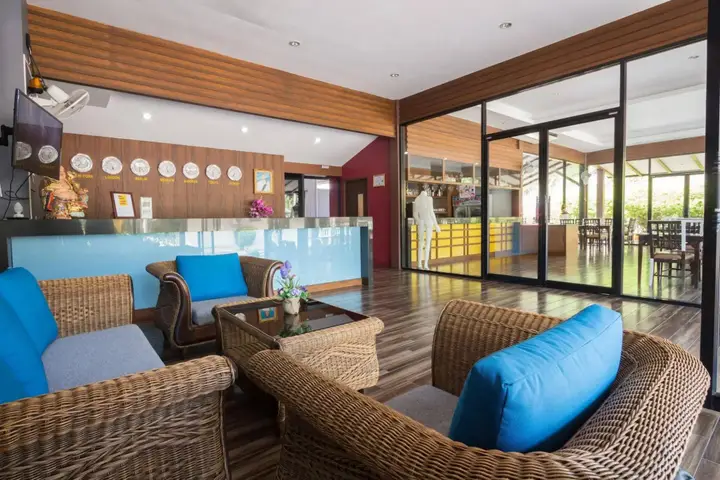 Паттайя: The Beach Garden Resort