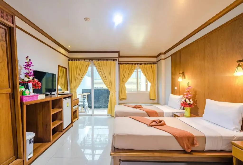 Кату: Patong Pearl Resortel