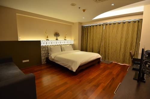 Бангкок: Le Siam Heritage, Silom