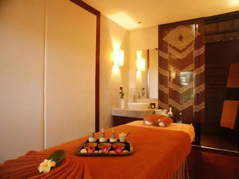пляж Пуэк Тьян: Hansar Cha am Casuarina