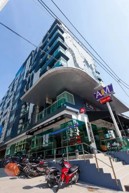 Кату: The AIM Patong Hotel