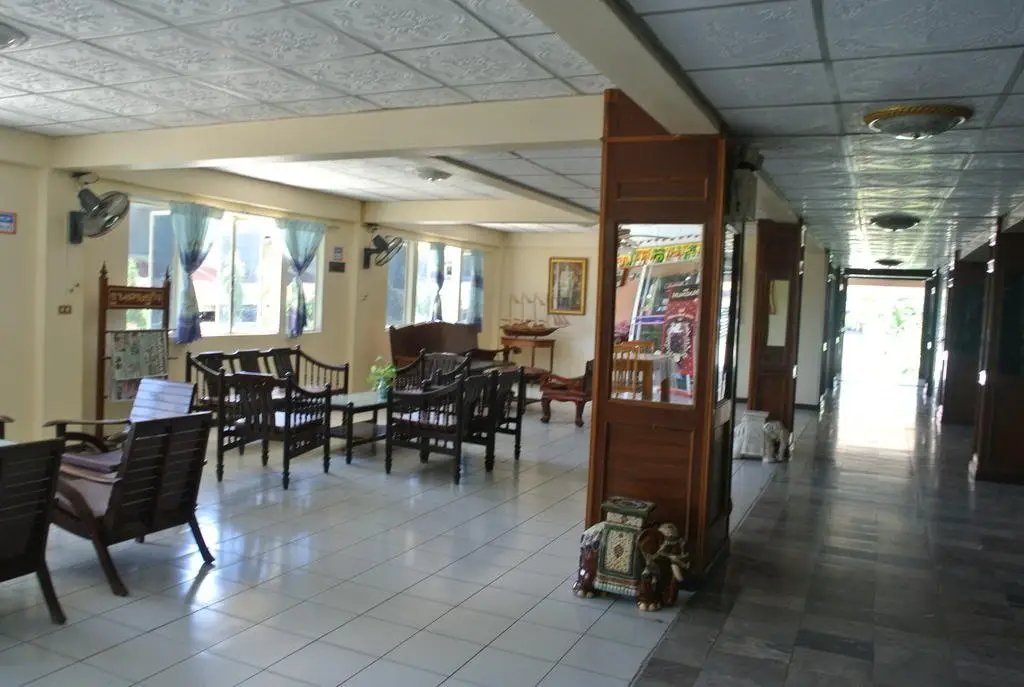 Государственный заповедник Ang Thong: Angthong Hotel
