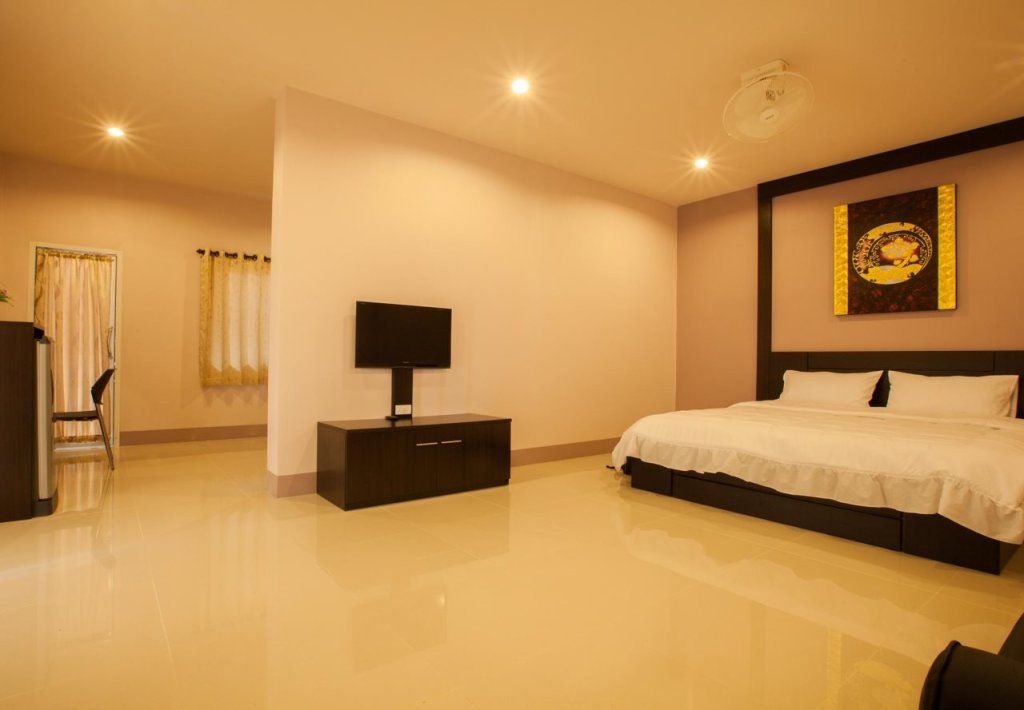 Тхоэнг: Chiang Kham Grand Villa