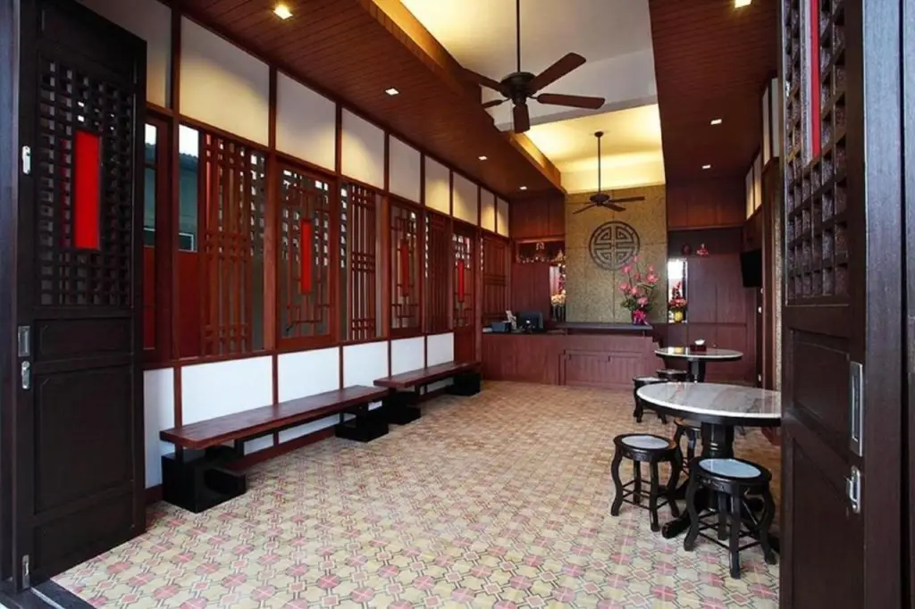 Муанг: Karon Sino House