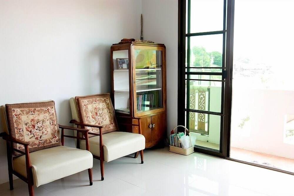 Аюттхая: Loy Manee House